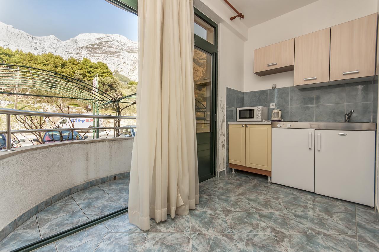 Guest House Mediteran Relax Makarska Exterior photo