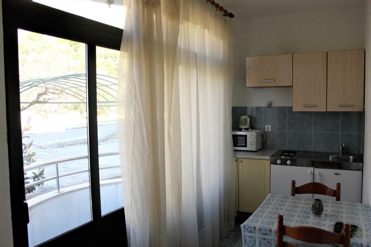 Guest House Mediteran Relax Makarska Exterior photo