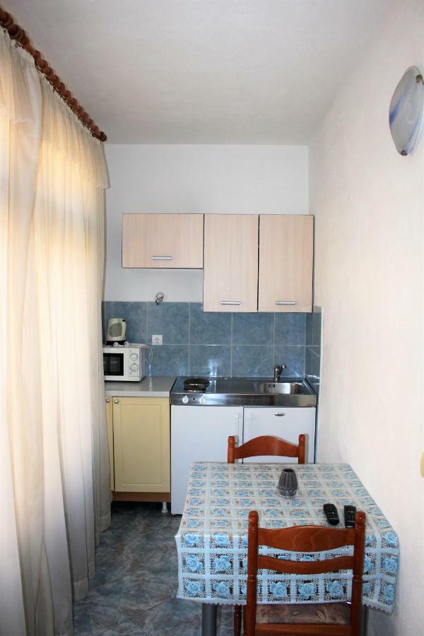 Guest House Mediteran Relax Makarska Exterior photo