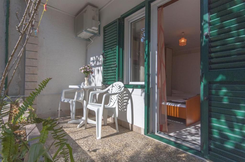 Guest House Mediteran Relax Makarska Exterior photo